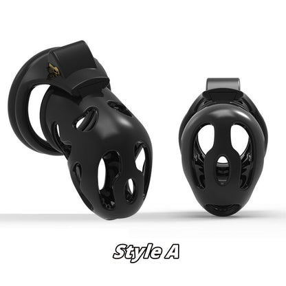 Ghost Plastik Keuschheitskäfig Black Edition mit 4 Ringe – Produktansicht 2