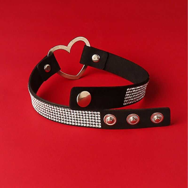 BDSM Halsband mit strasssteinen