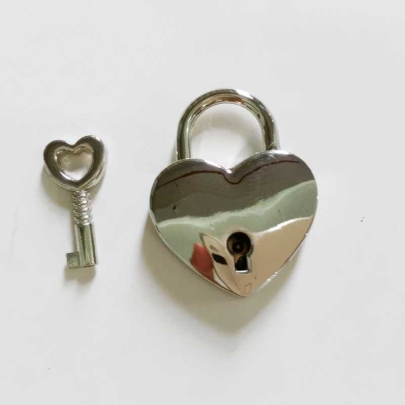 Bdsm Halsband Vorhängeschlosskette