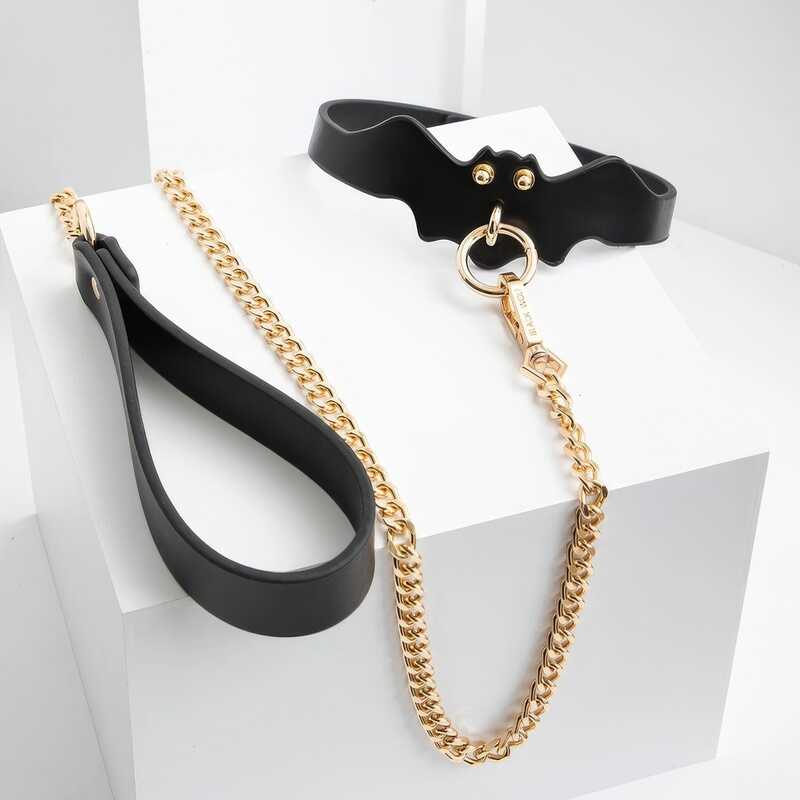 BDSM Halsband mit Gold Leine
