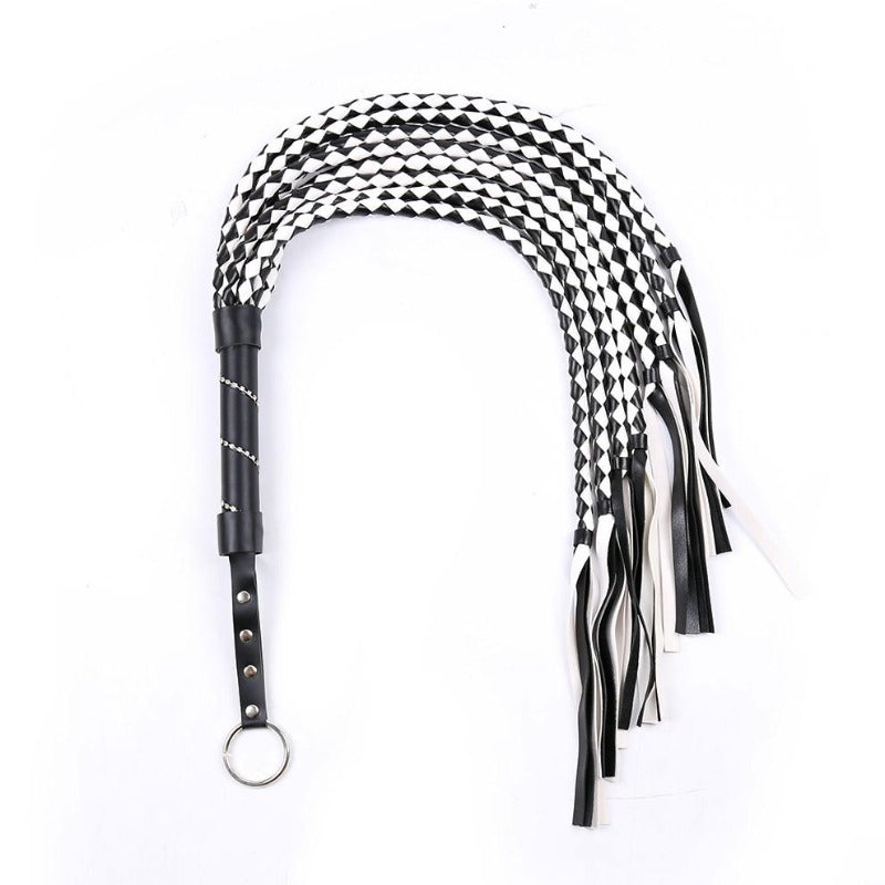 Bdsm Peitsche mit Ketten
