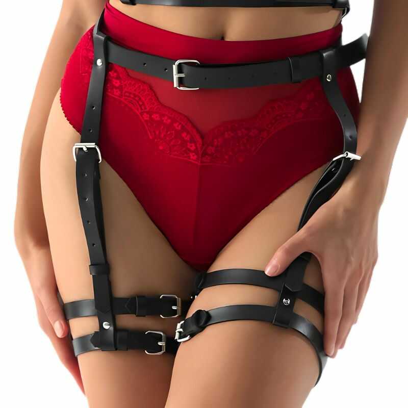 Hosenträger bondage harness
