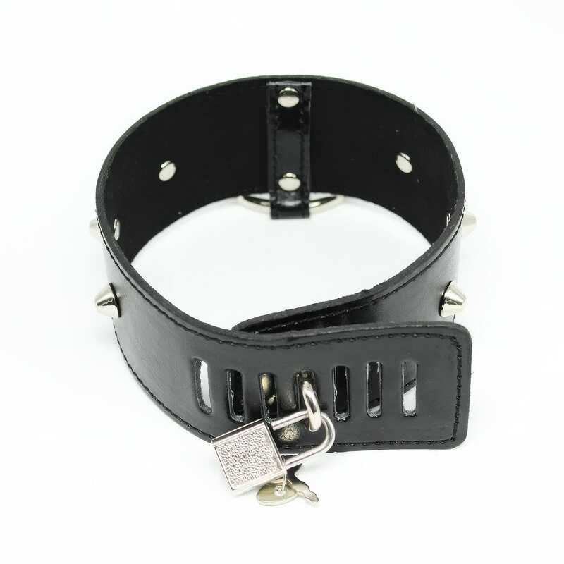 Rollenspiel Mit BDSM Halsband Und Leine